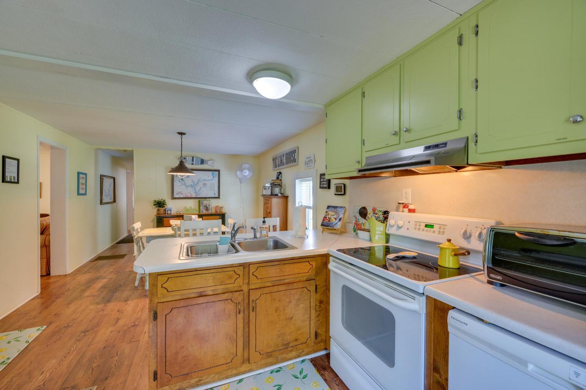 Eatonton Lake Sinclair Crooked Creek Cottage With Fire Pit! מראה חיצוני תמונה